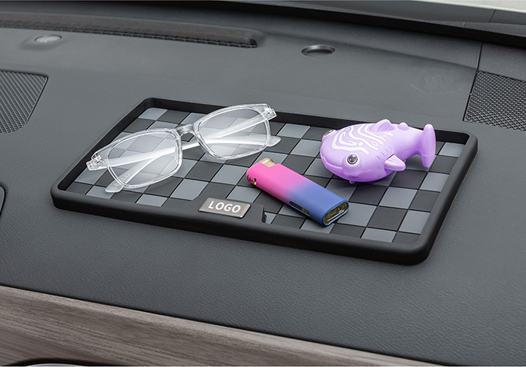 Car Anti-Slip Mat for Large Mobile Phones, Car Dashboard Silicone High-Temperature Resistant Dashboard Mat