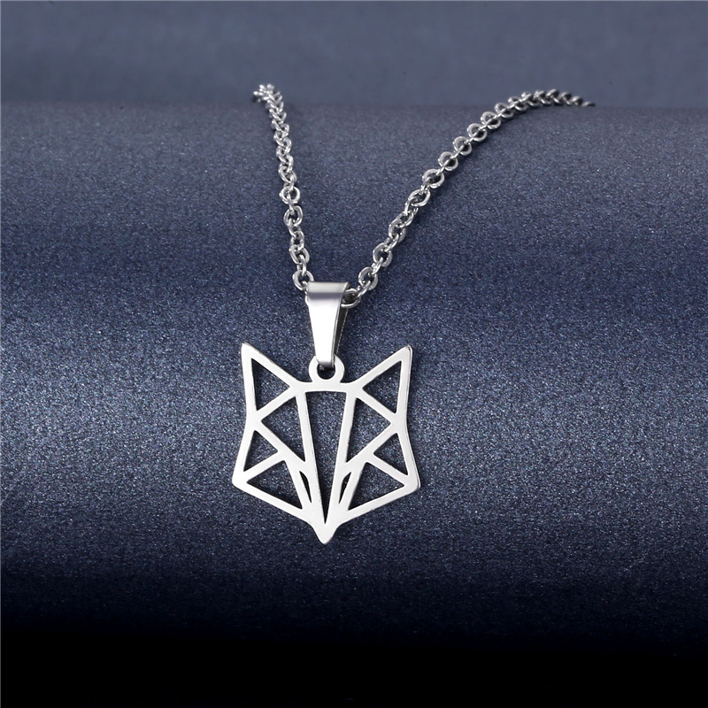 Cross-border Sold Jewelry Supply Personality Stainless Steel Flower Heart Clavicle Chain Necklace Female Geometric Accessories Pendant Wholesale display picture 10