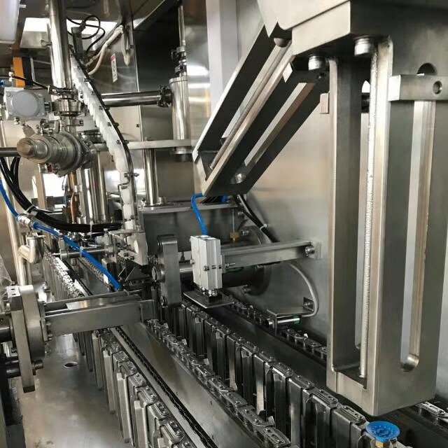 纸盒灌装机机器设备沈阳北亚