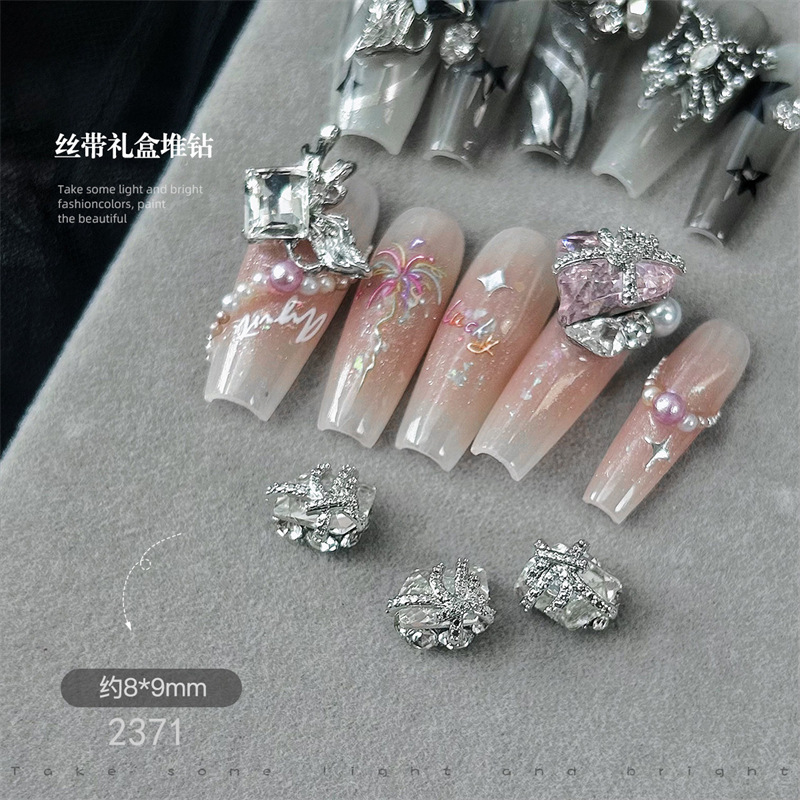 Caja de regalo de cinta de cuatro esquinas blanca diamante 2371