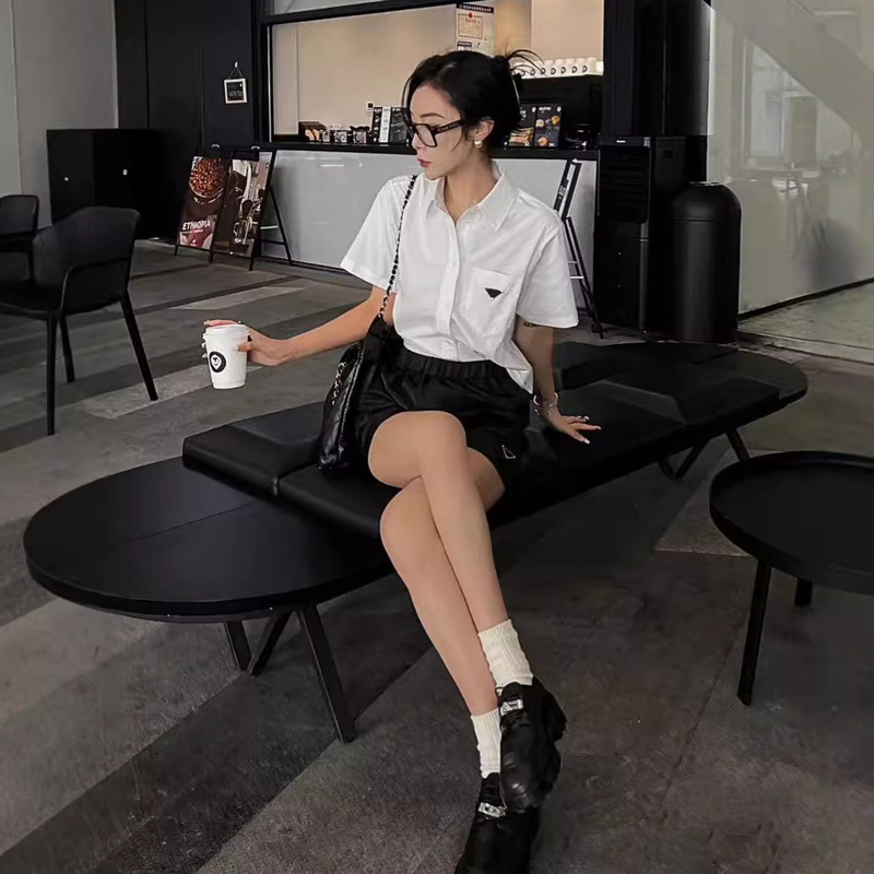 Nanyou P Home high quality Triangle Standard Joker New Temperament College Style Age-reducing Short Sleeve Shirt Women's in stock Wholesale