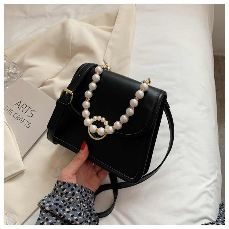 Wholesale Accessories Geometric Pearl Chain Messenger Bag Nihaojewelry display picture 24
