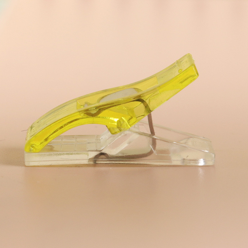 Clip de costura de borde de plástico rojo blanco de venta caliente transfronterizo Clip de hacha Clip de posicionamiento de hebilla de mosaico fuerte de cola larga 27*10