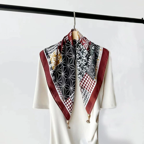 70 Velvet-Retro Red