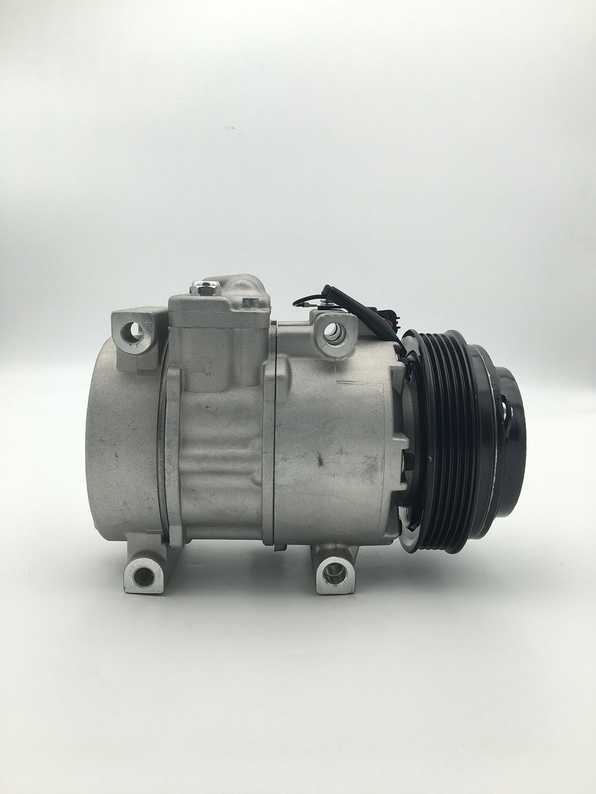 Suitable for Hyundai Accent 1.6 07-11 Car Air Conditioning Compressor 977011J050 8Fk351272