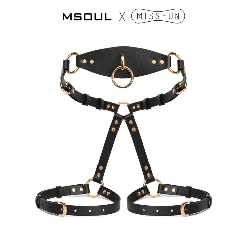 Sm alternativa sexy caja de regalo vinculante traje pareja sexy collar tracción mano manguito SP cuero raqueta juguetes sexuales suministros