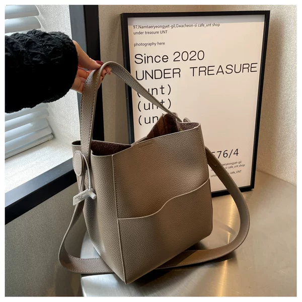 Korean Style Soft Leather Bucket Bag Handbag Women's High-End Single Shoulder Crossbody Bag Large Capacity Commuter Tote Bag Armpit Bag