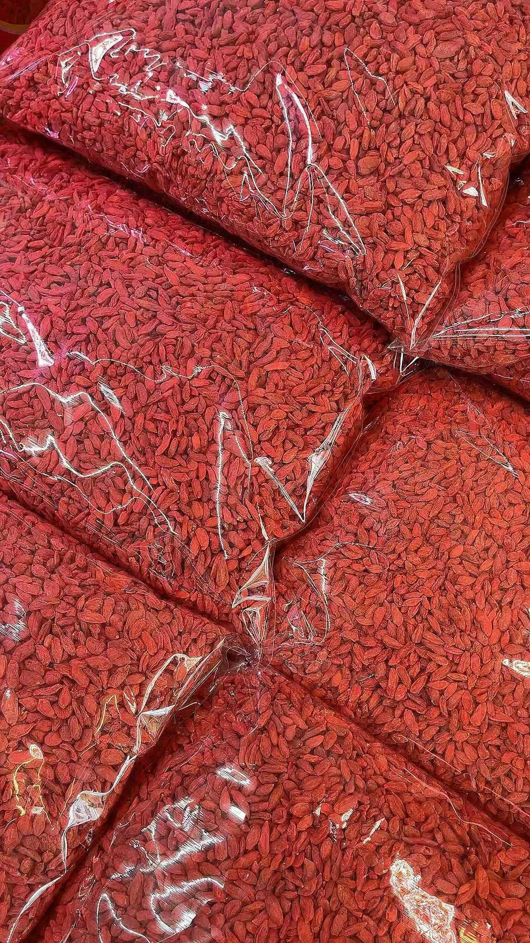 Dried Goji Berries Ningxia Premium Grade Large Fruit 250g Bag quality and texture