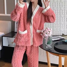 秋冬珊瑚绒休闲睡衣女加绒加厚外穿学生可爱大码宽松口袋家居套装