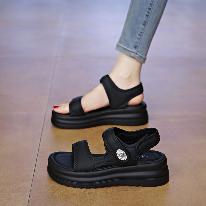 Sandallas de velcro de fondo grueso para mujeres 2026 verano nuevo muffin playa zapatos de mujer romanos sandalias de moda de dedos desnudos