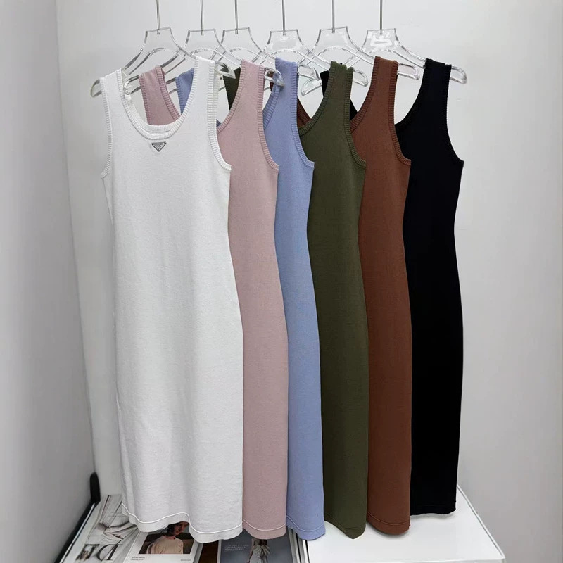 European and American Cross-Border Live Streaming Hot-Selling High-Quality P Brand 26 Summer Solid Color Wool Triangle Label Sleeveless Dress European and American Cross-Border Live Streaming Hot-Selling High-Quality P Brand 26 Summer Solid Color Wool Triangle Label Sleeveless Dress