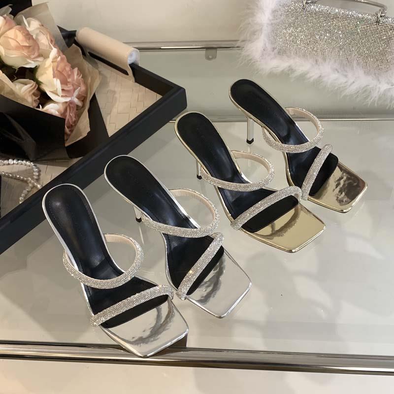 Sandali con tacco donna con cinturini strass e punta quadrata_voghion.com