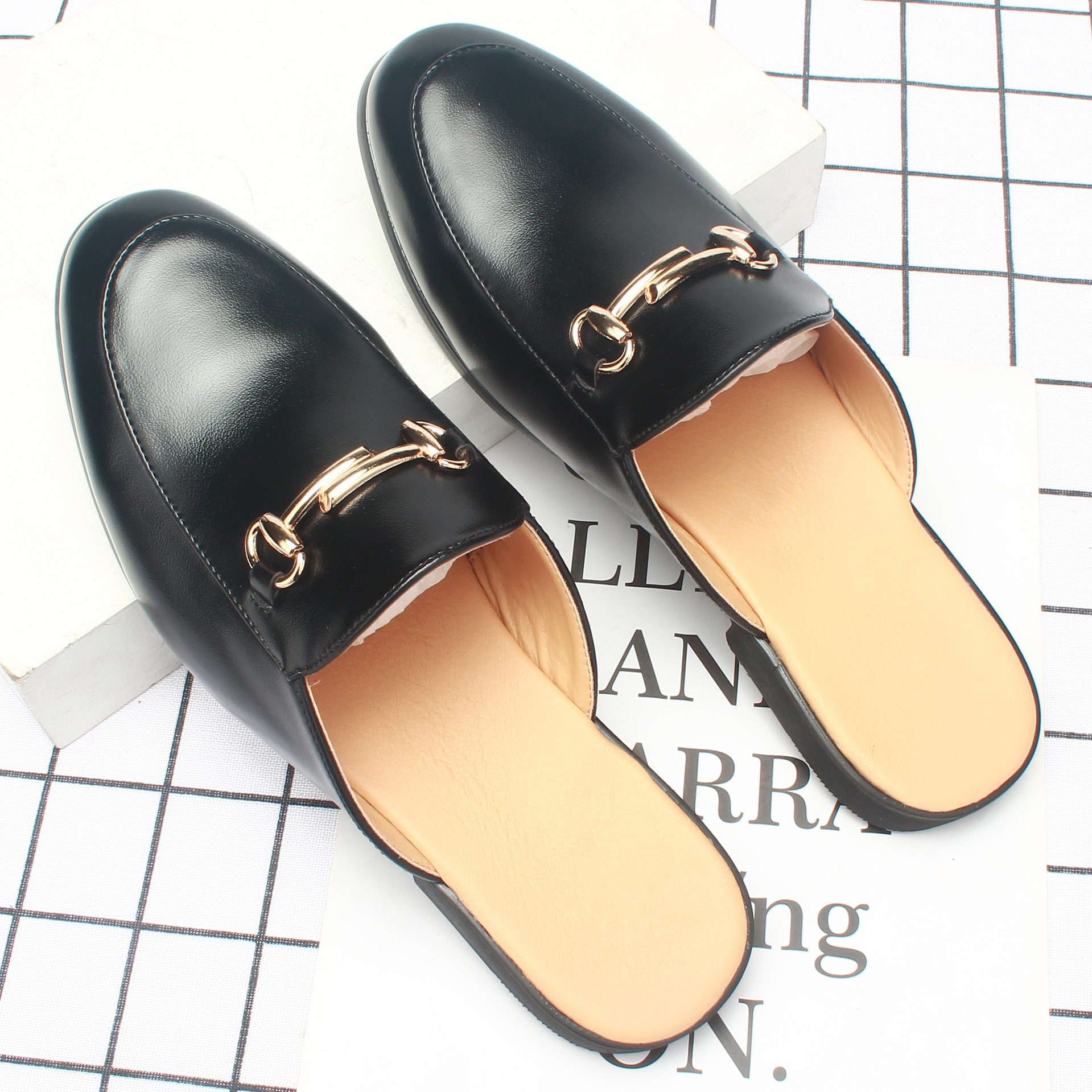 2022��Ь�ļ�����ƤЬһ�ŵ������׽�����ʱ���д�����Ь127