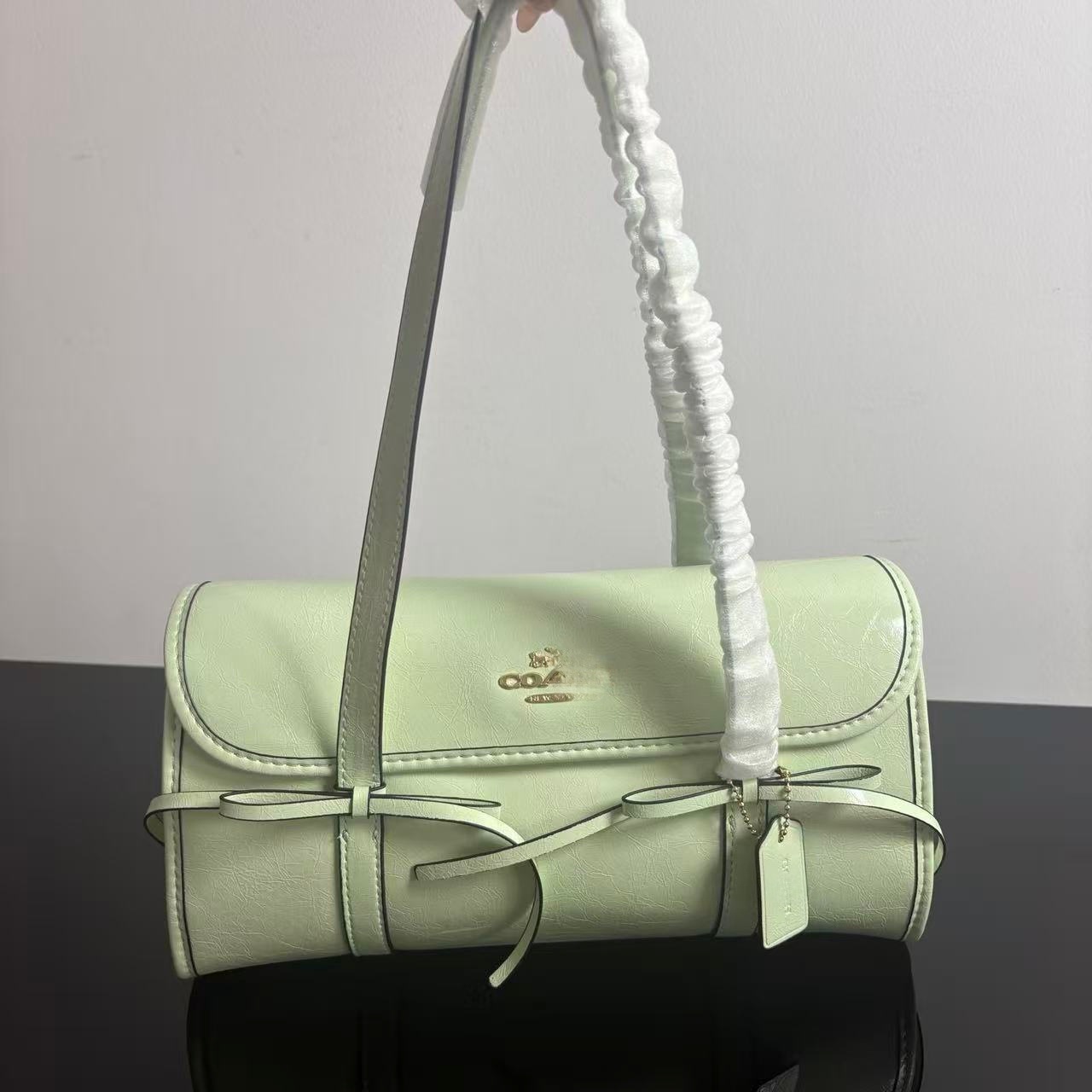 2026 New C-Brand Bridget Minimalist Commuter Baguette Bag Handheld Shoulder Underarm Bag Large Capacity Tote Bag For Women - Thumbnail 3