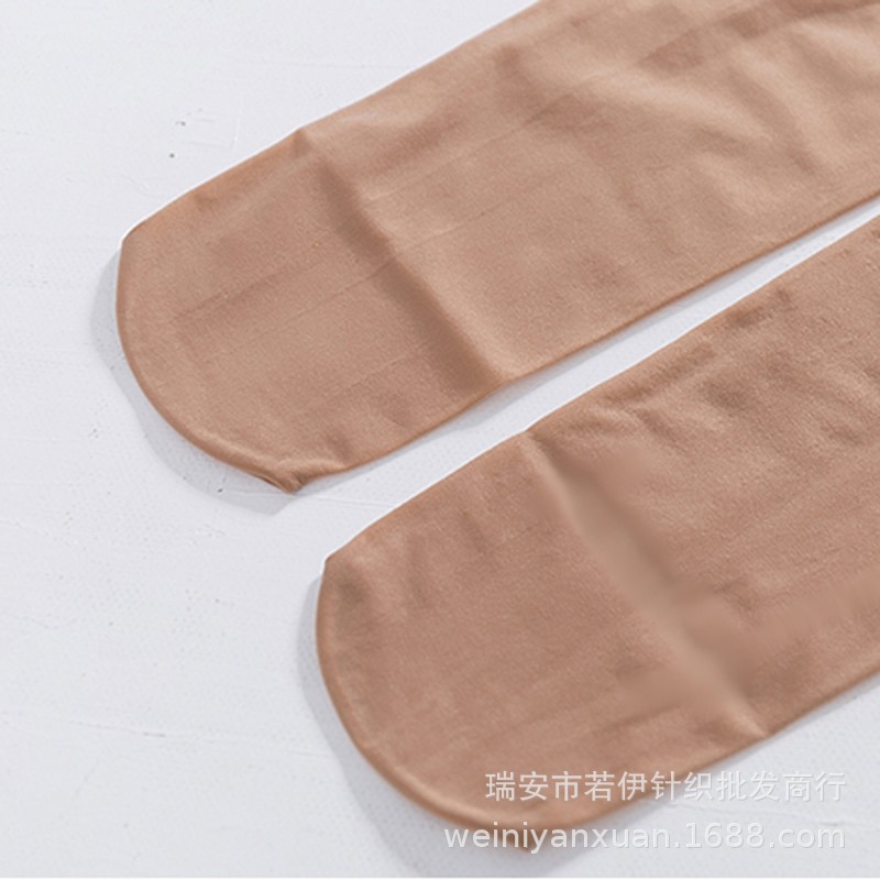 春秋タイプのストッキングの底の靴下の女性の光の足の神器の自然な骨格の8660自然な美脚の神器は更に簡単に痩せています。