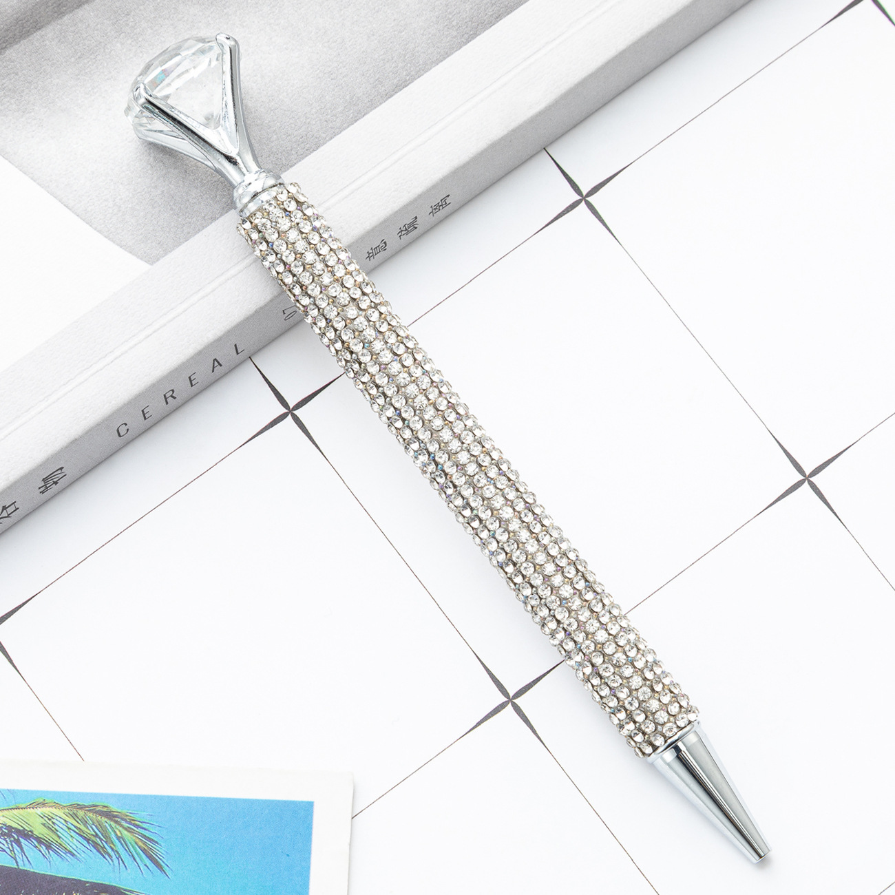 Bolígrafo de diamante grande para niñas estudiante papelería giratoria pluma de metal pluma de diamante de cristal pluma de regalo de publicidad