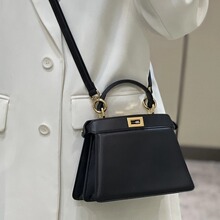 新款真皮风琴包出门必备高级感单肩斜挎包时尚手提女包包源头工厂