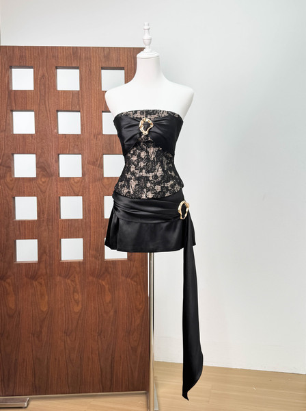 Vietnamese Niche Design L@Nec* 2025 New Gray and Black Fashionable Textured Tube Top Suspender Skirt Suit