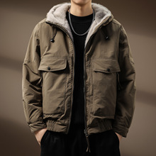 ��ʽ�p�洩ë�q�A���޷���ʿ���e������ů�Bñ���´�ڴ����b����