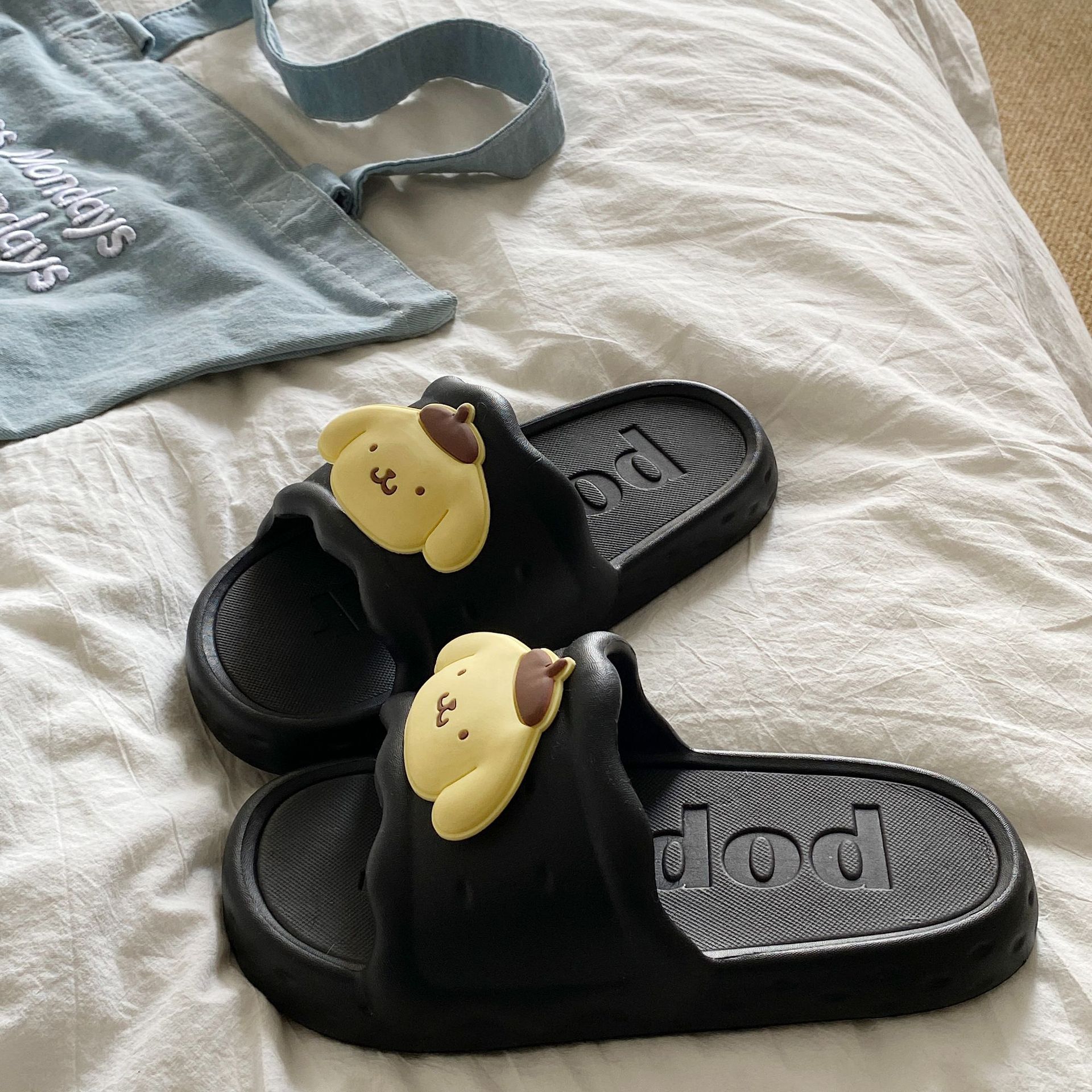 노란 푸딩 개 검은 얼굴과 검은 바닥 [블랙 라벨 부티크 에디션]