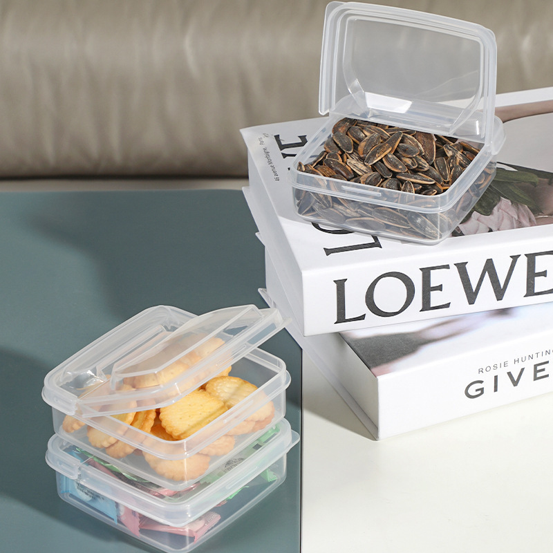 チーズ分注箱冷蔵庫果物密封保存箱ふたを開けてバターを入れます。|undefined