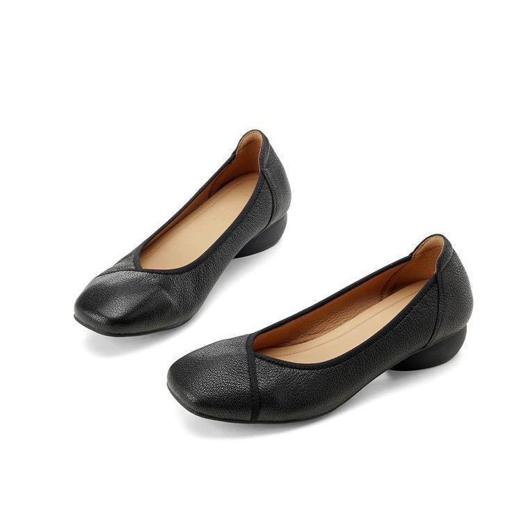Zapatos de mujer cómodos coreanos de suela blanda cabeza redonda tacones gruesos 2026 primavera nuevos zapatos de un pie Lefour zapatos de cuero superficial madre