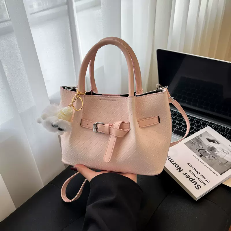 高级感洋气包包2025新款PU单肩手提包小众设计褶皱斜挎女包批发