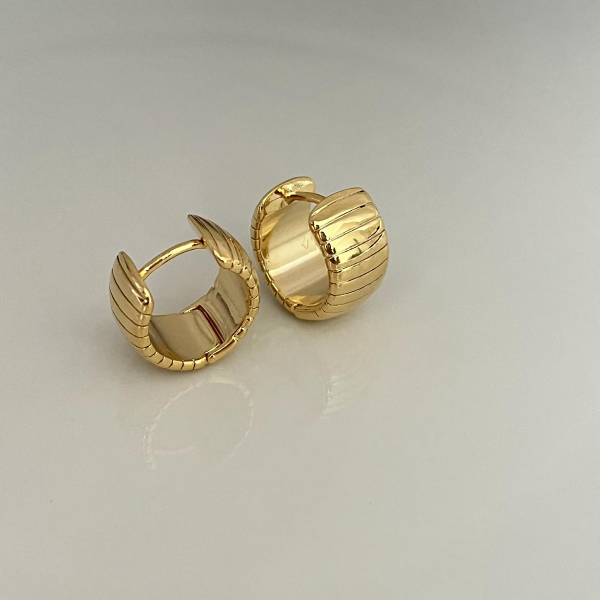 small design geometric earrings