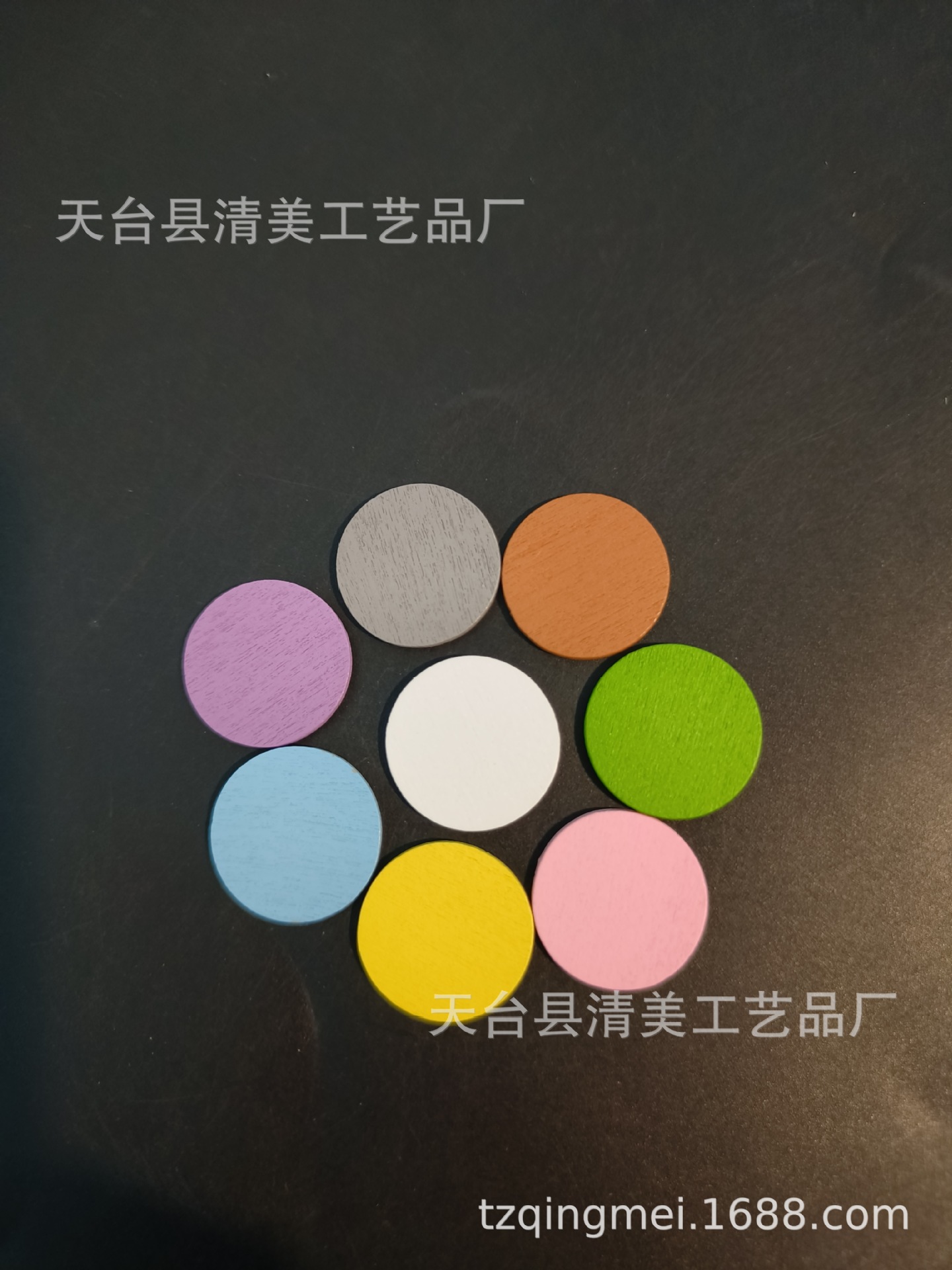 Creativo pintado de madera pequeñas piezas redondas ocho colores decorativos piezas de madera jardín de infantes educación temprana reconocimiento de color bloques de construcción