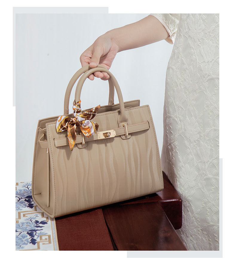 Zum Muttertag 2024: Neues, großvolumiges Handgeschenk für Mama, elegante und hochwertige Umhängetasche für Damen_voghion.com