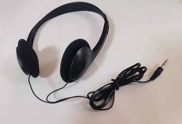 Pure black