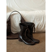 牛皮版小众时髦分趾真皮短靴女粗跟马丁靴显瘦绑带猪蹄靴子骑士靴