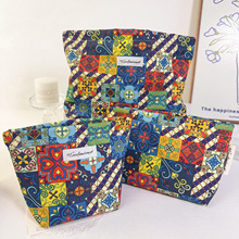 防水化妆包女随身便携式大容量口红护照零钱姨妈巾洗漱游泳收纳包