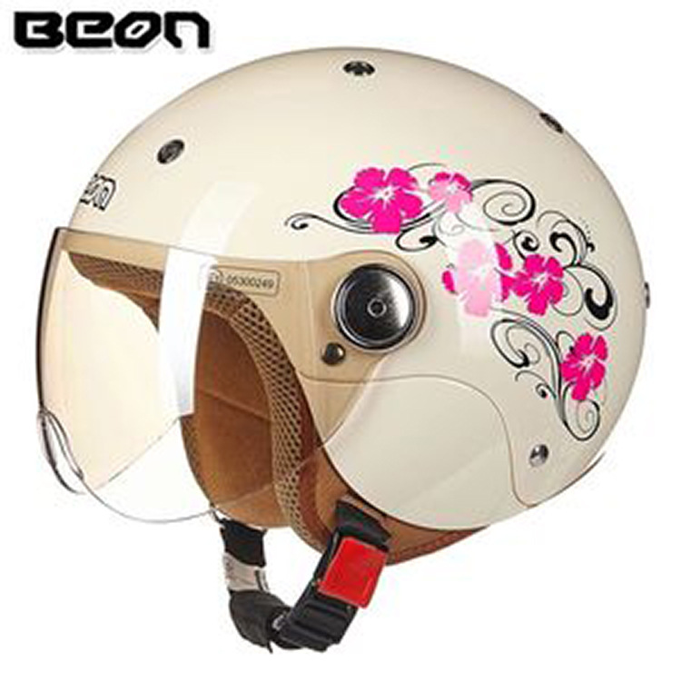 꽃과 밝은 유백색