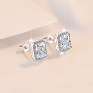 925���y���Ů��������ĸ���׵϶��Еr�а���Pt950��羳���l