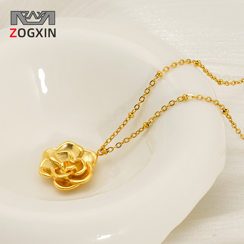 Collar de rosas de acero inoxidable transfronterizo de Europa y América INS 18K estilo de alto nivel colgante flor joyería cadena clavícula