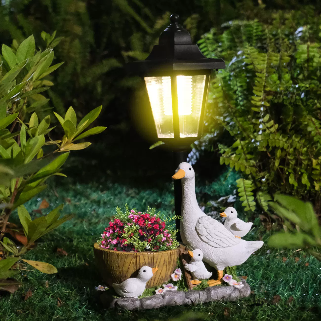 跨境仿真大白鸭工艺品户外庭院造景装饰别墅花园创意太阳能灯摆件