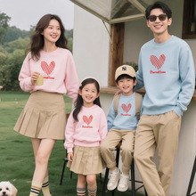 爱心亲子装一家三口全家装韩版落肩袖宽松秋款卫衣男女同版情侣装