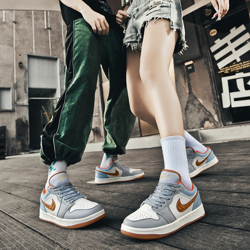 Putian Factory Men's Shoes Year of the Dragon Golden Feather Low-Top Black and White Reversible Sports Sneakers Purple-Gray Women's Shoes Student Shoes with Friction Sound Putian Factory Men's Shoes Year of the Dragon Golden Feather Low-Top Black and White Reversible Sports Sneakers Purple-Gray Women's Shoes Student Shoes with Friction Sound