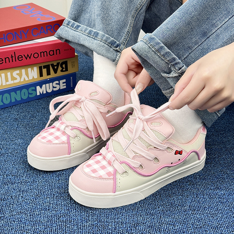 High-Appearance Dopamine Pink Bread Shoes 2025 New Chic Niche Design Cute Female Student Sports Sneakers High-Appearance Dopamine Pink Bread Shoes 2025 New Chic Niche Design Cute Female Student Sports Sneakers