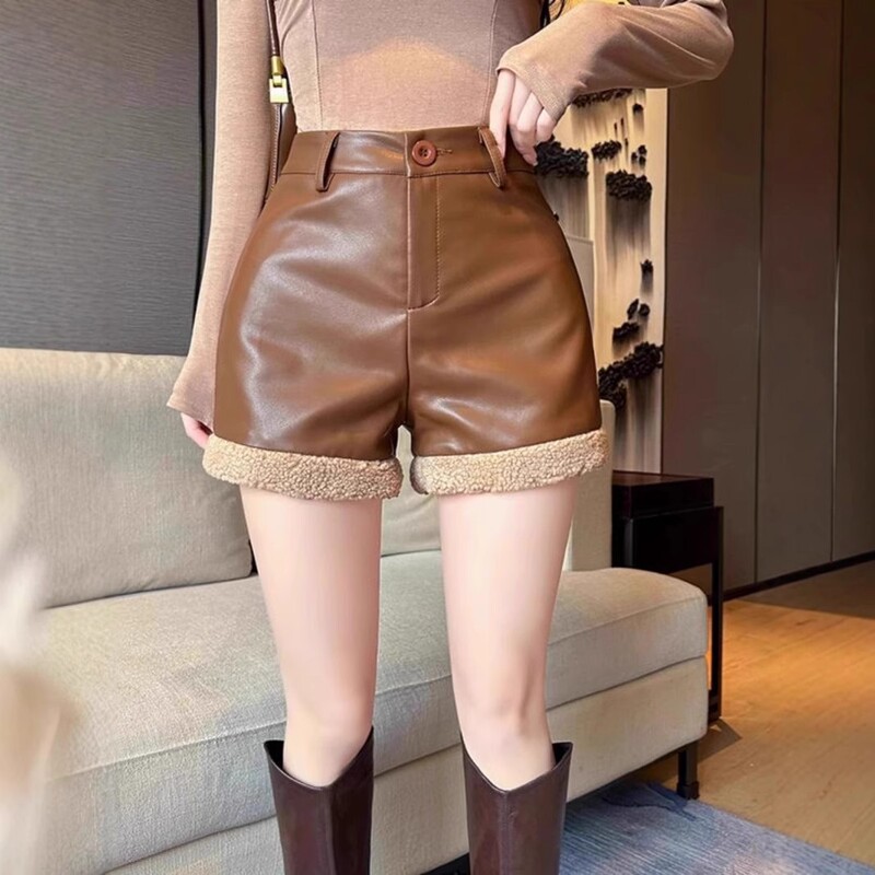 PU leather plus size shorts women's 2024 autumn and winter new high waist lamb wool stitching leather pants wide leg casual shorts PU leather plus size shorts women's 2024 autumn and winter new high waist lamb wool stitching leather pants wide leg casual shorts