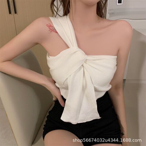 Temperament and sexy design, knotted slanted shoulder short vest, versatile ins outer wear suspender hot girl knitted 