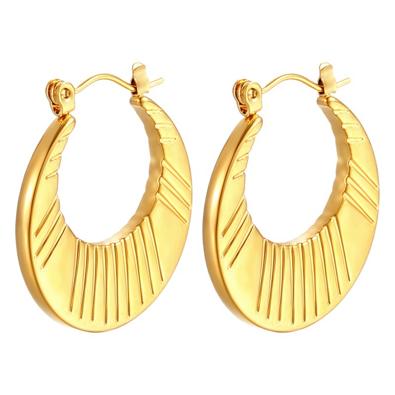 Europa y los Estados Unidos tendencia transfronteriza redonda chapado 18K mujeres pendientes de acero inoxidable simple moda retro pendientes de acero de titanio al por mayor