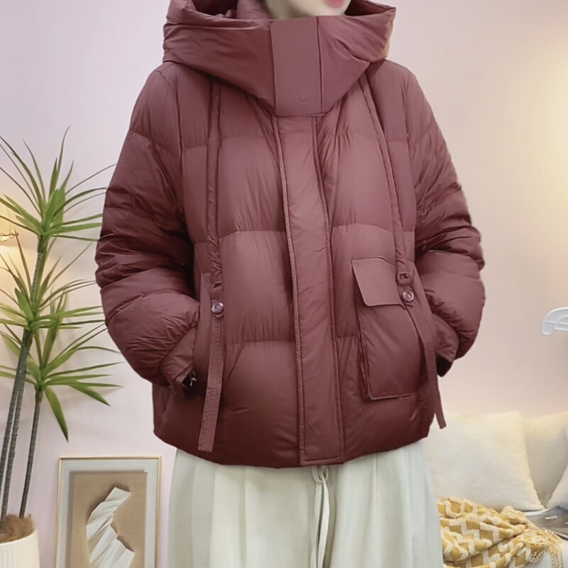 2026 Winter New Fashionable and Elegant Casual Versatile Solid Color Hooded Short Puffer Down Jacket 913 2026 Winter New Fashionable and Elegant Casual Versatile Solid Color Hooded Short Puffer Down Jacket 913