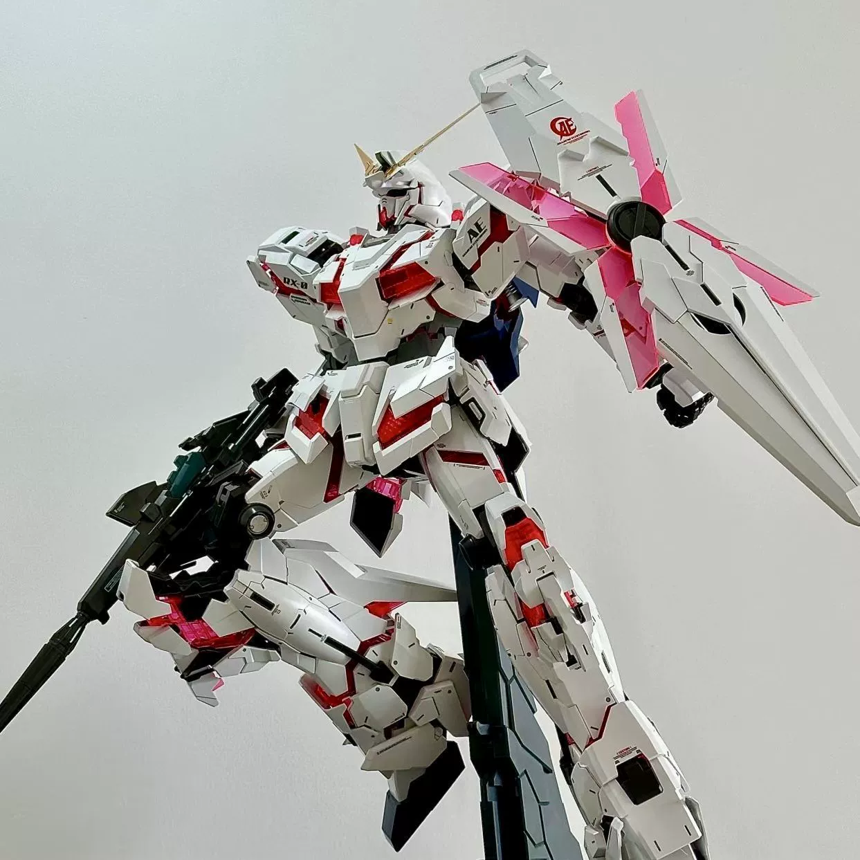 Модель меха для сборки: Newborn Freedom HG / Strike Freedom MG, красный еретический единорог, фигурка бойца Свободы
