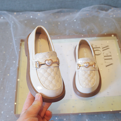 Girls' small leather shoes 2024 spring new style little girls' soft-soled metal buckle shoes children's non-slip lightweight black shoes