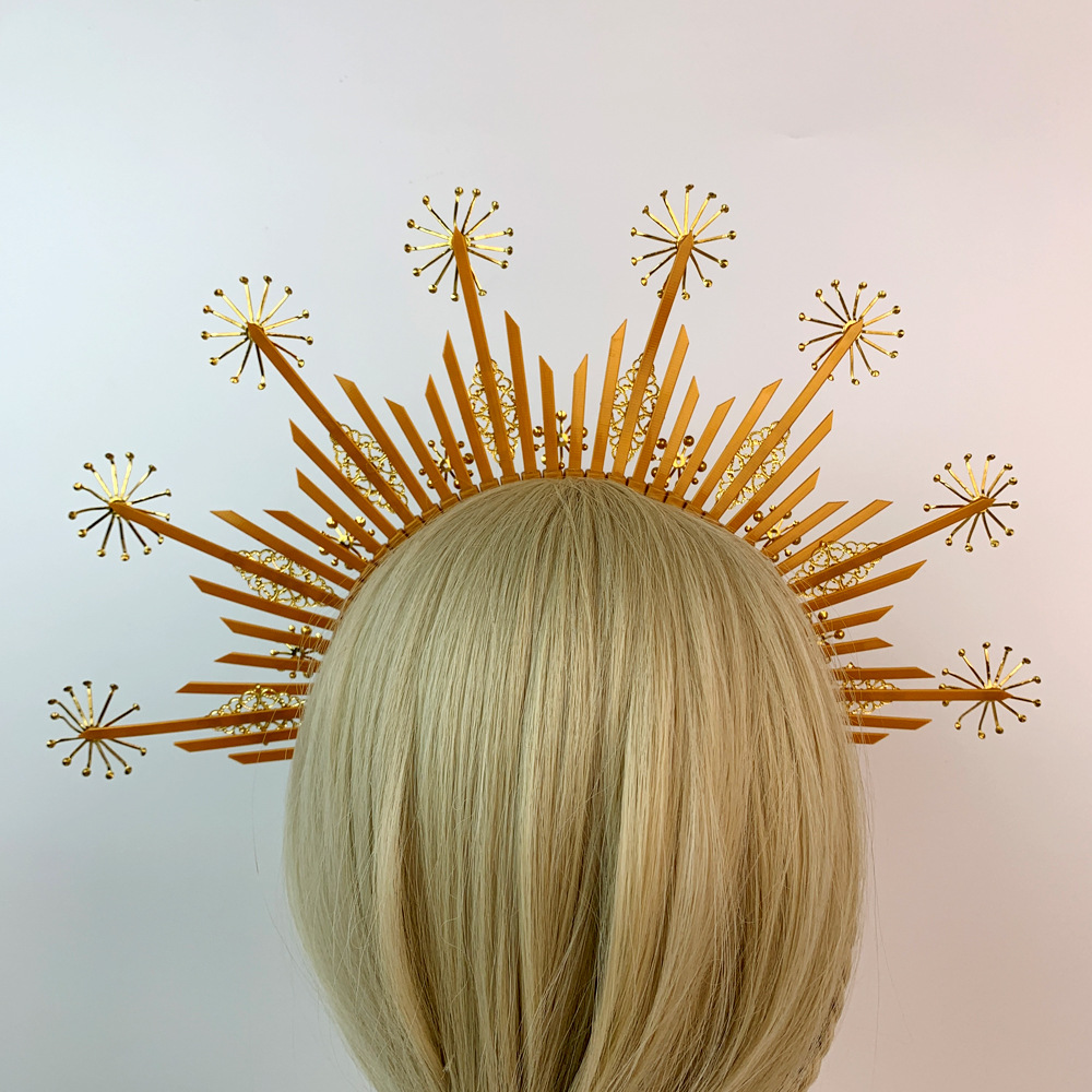 Women's Gender Three-dimensional Design Retro Style Retro Crown Plastic Resin Three-dimensional Hair Band