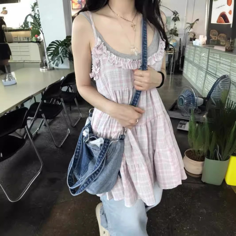 Korean Style Retro Sweet Girl Cute Puffy Plaid Lace Sling Cake dress Korean Style Retro Sweet Girl Cute Puffy Plaid Lace Sling Cake dress