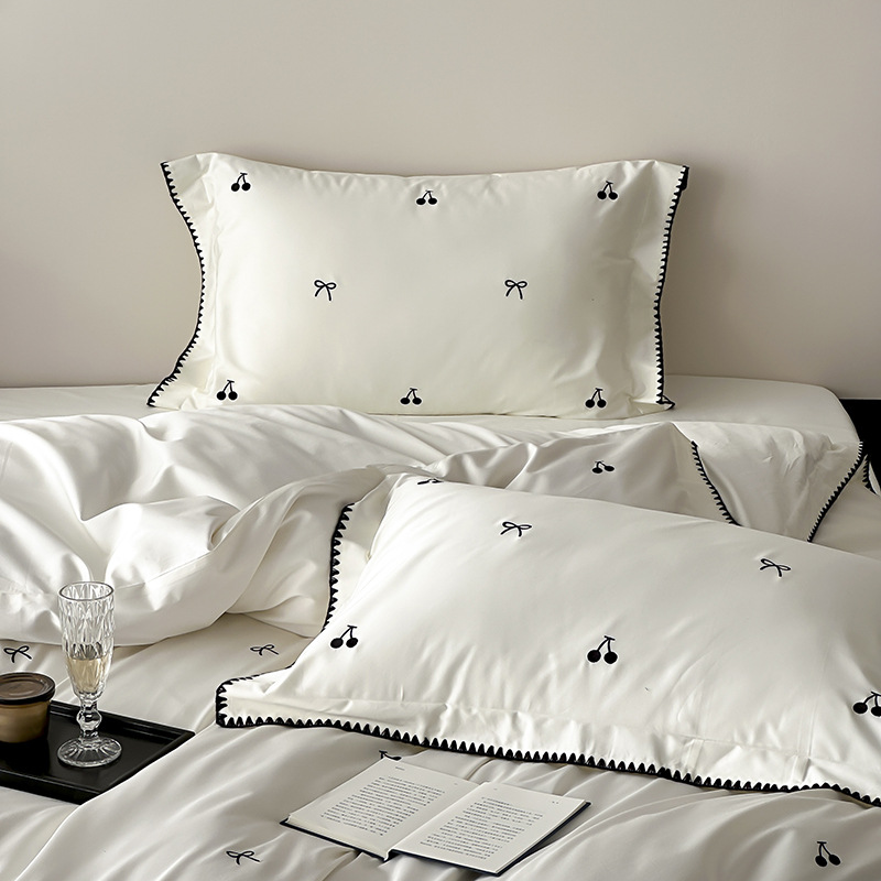 Completo letto francese in raso di cotone con copripiumino_voghion.com