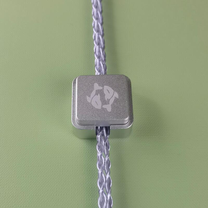 TypeC 発光機械式磁気軸 USB キーボードスプリング航空プラグケーブル磁気吸引設計金属銘板カスタマイズされた生産|undefined